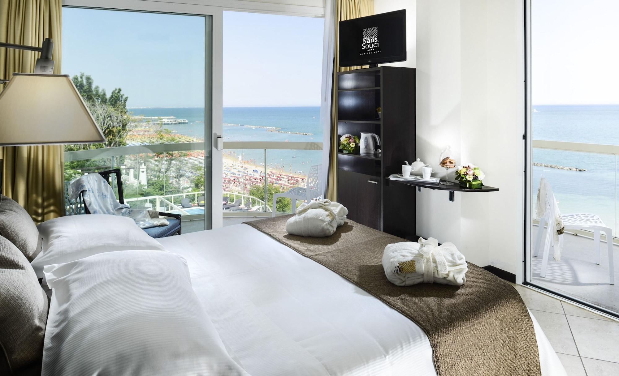 Hotel Sans Souci Gabicce Mare Esterno foto