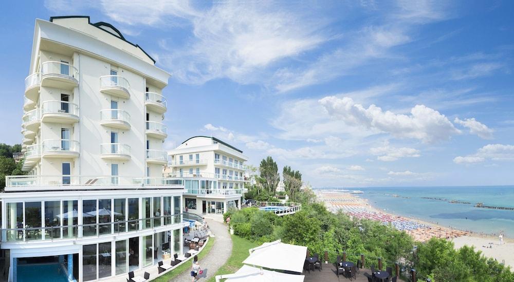 Hotel Sans Souci Gabicce Mare Esterno foto