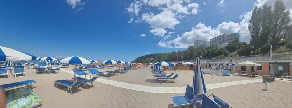 Hotel Sans Souci Gabicce Mare Esterno foto